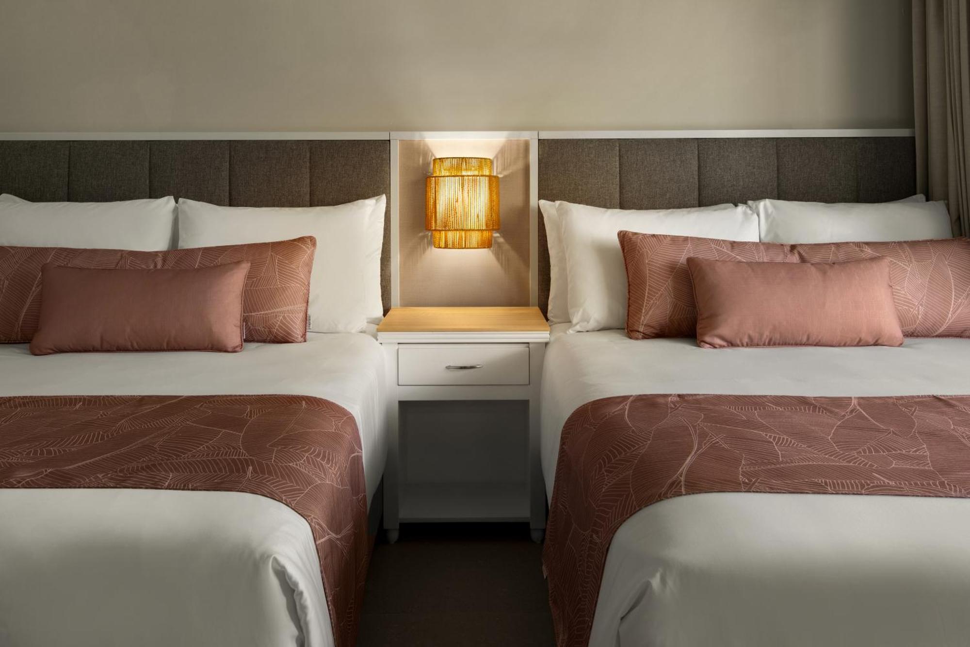 Junior Suite with Two Double Beds and Tropical View - Adults Only